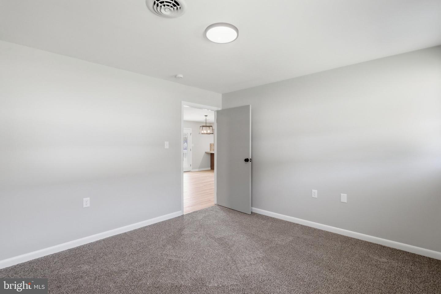 11223 Valley Rd Property Photo 32