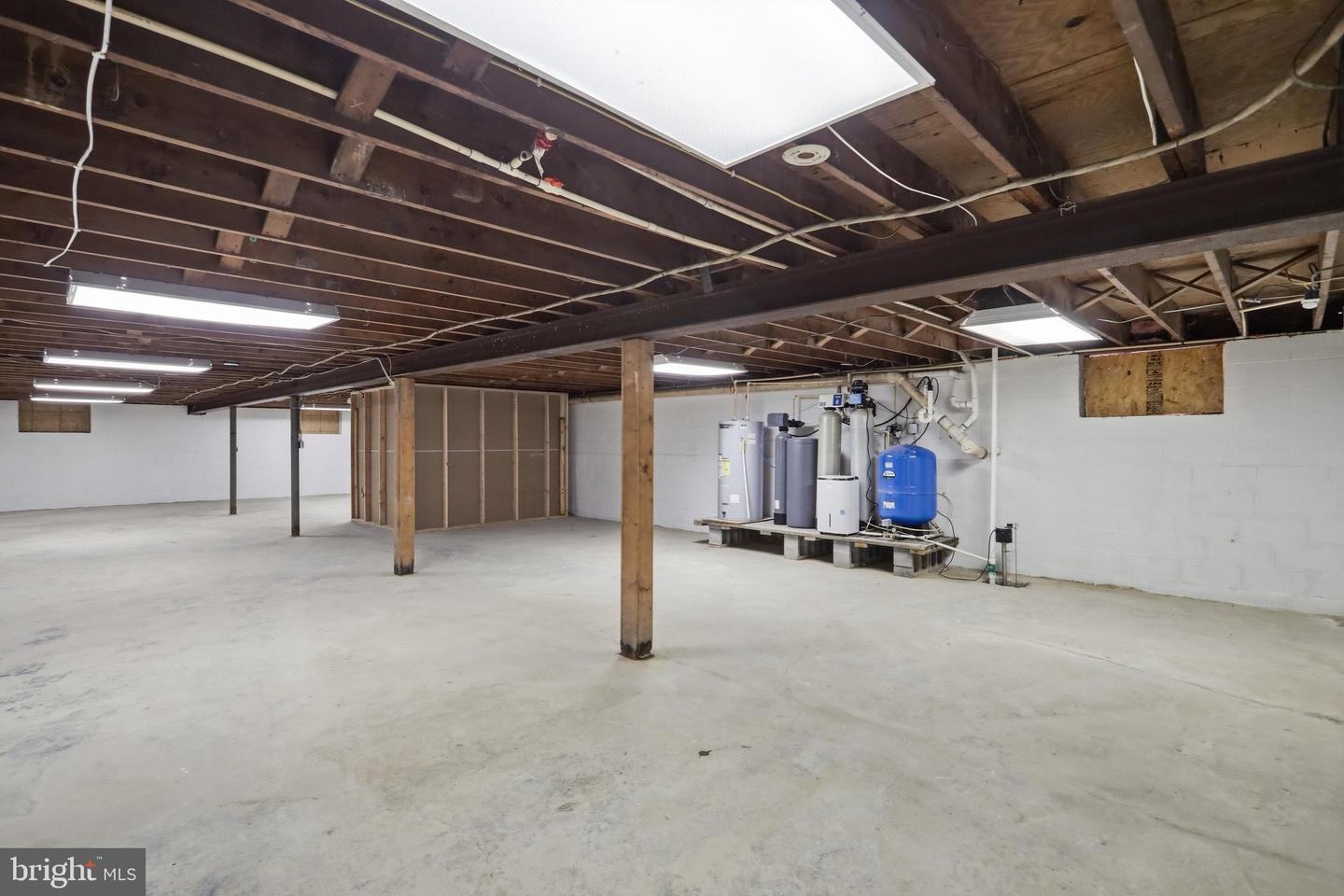 11223 Valley Rd Property Photo 36
