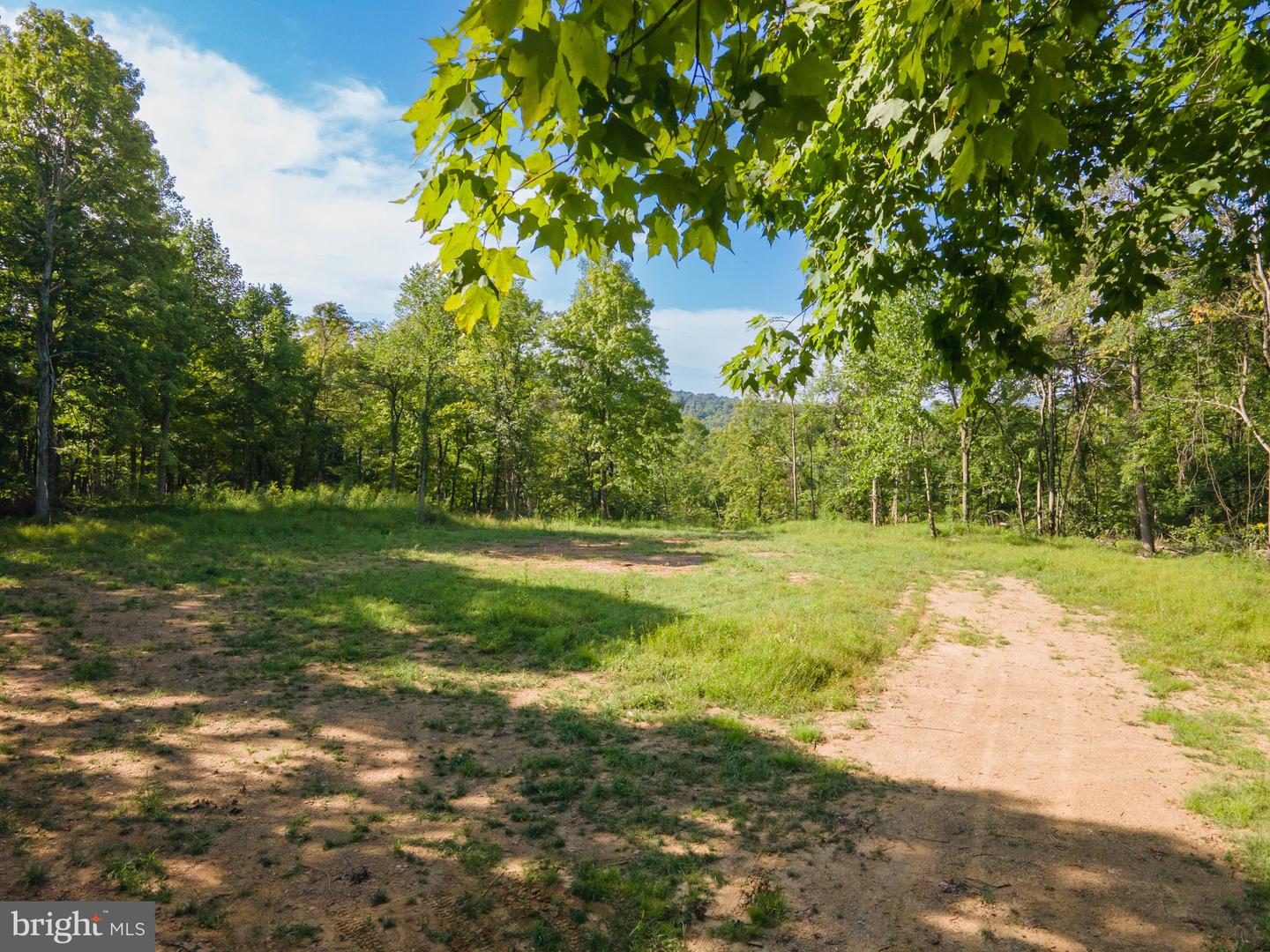 Sir Johns Run Rd Property Photo 1
