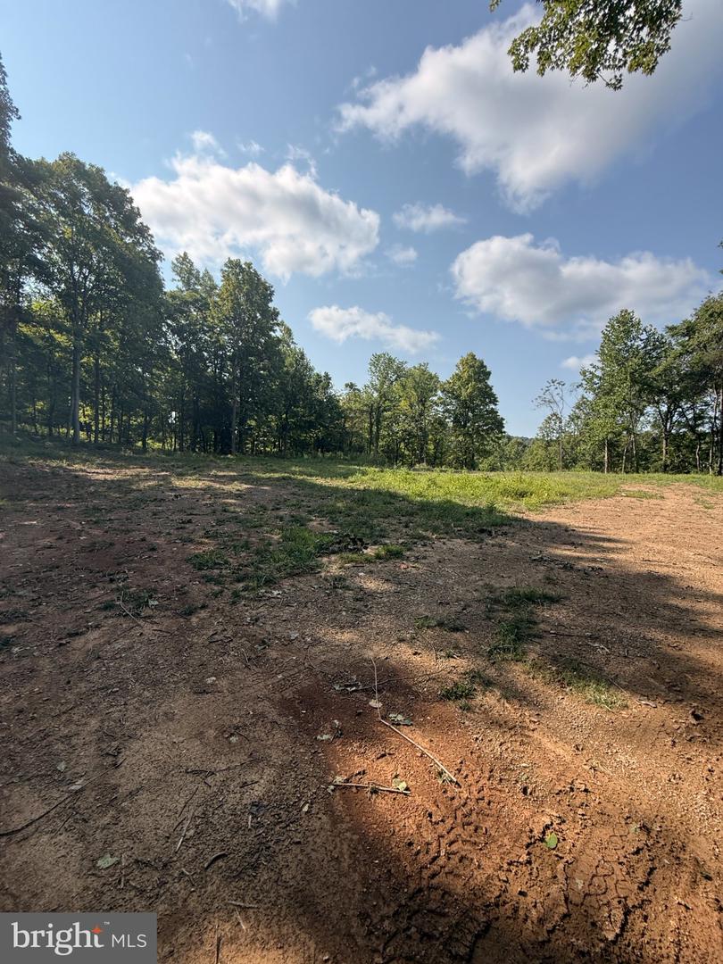 Sir Johns Run Rd Property Photo 2