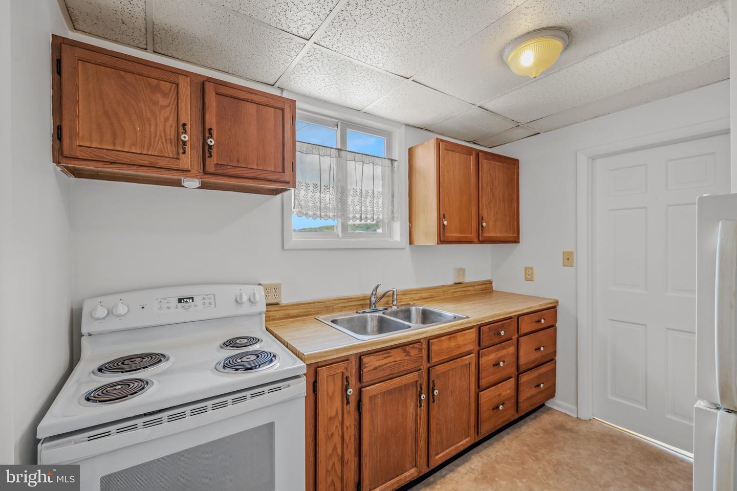 15 N Washington St #5 Property Photo 6