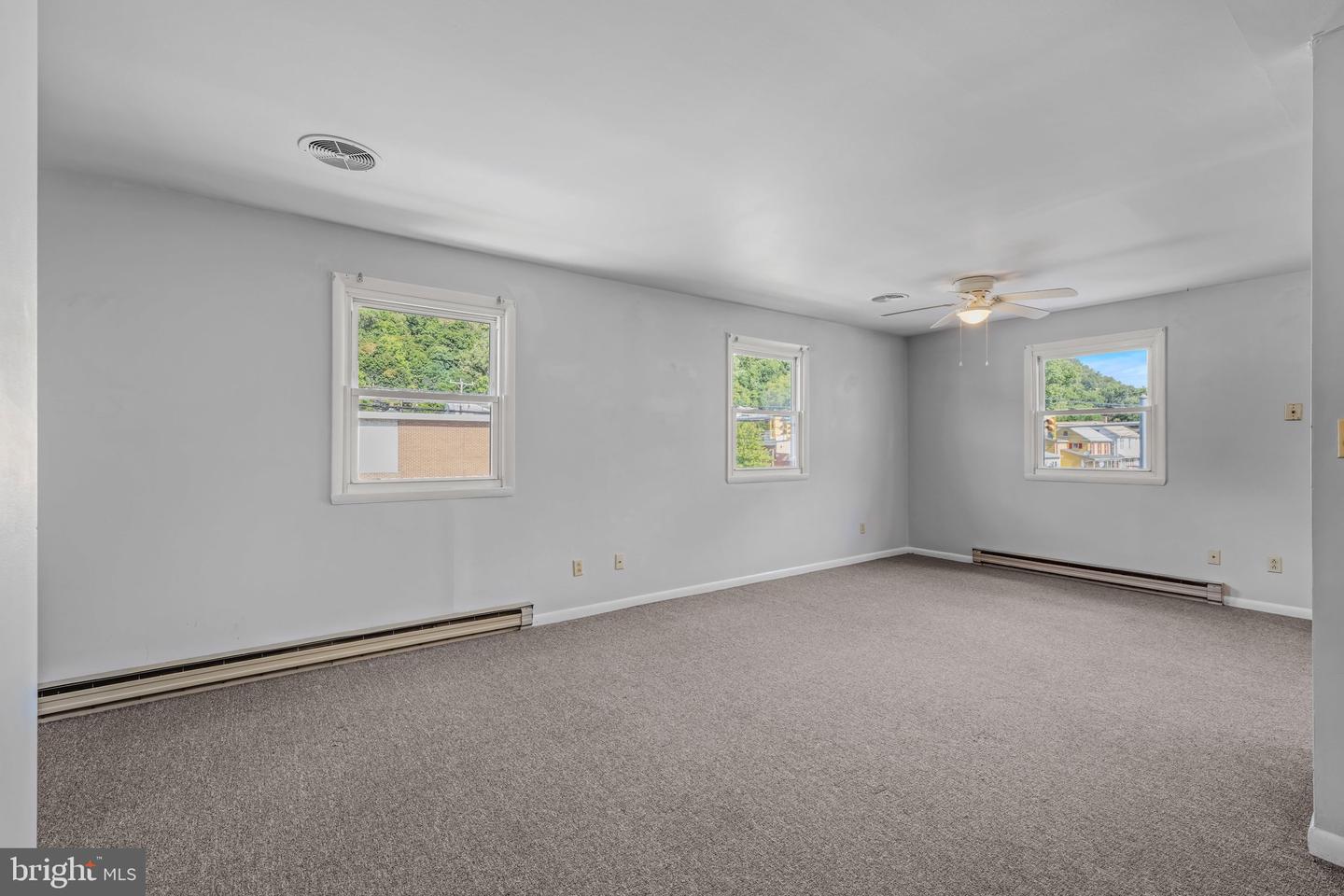 168 N Washington St #200 Property Photo 7