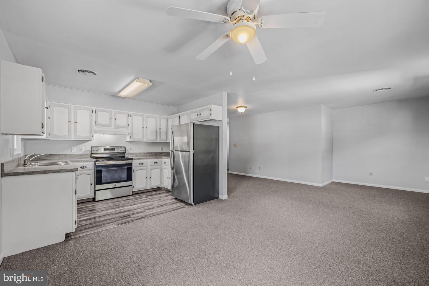 168 N Washington St #200 Property Photo 10