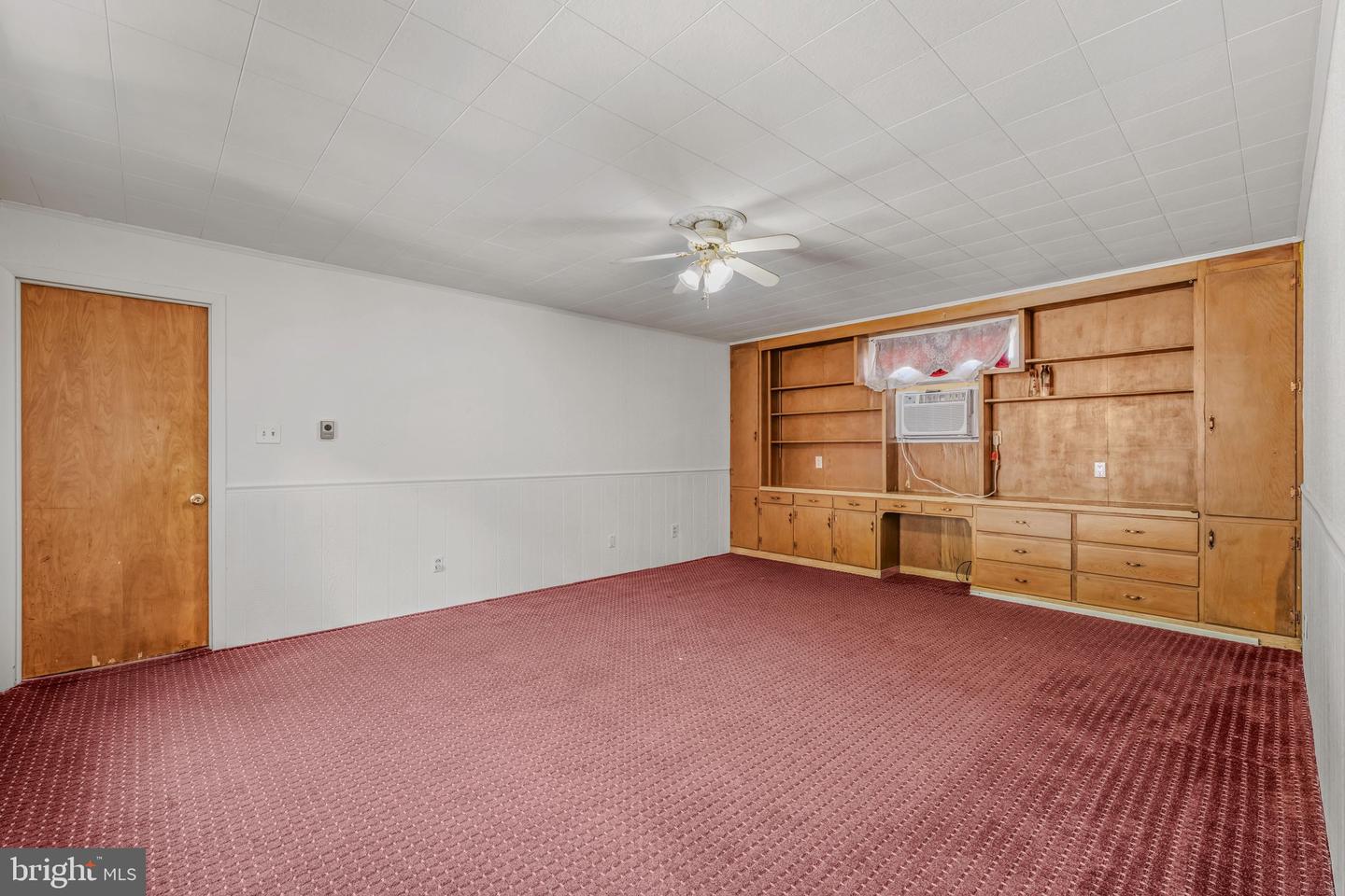 268 Wilkes St #1 Property Photo 12