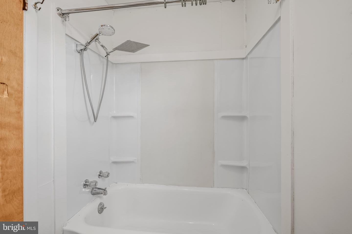 268 Wilkes St #1 Property Photo 20