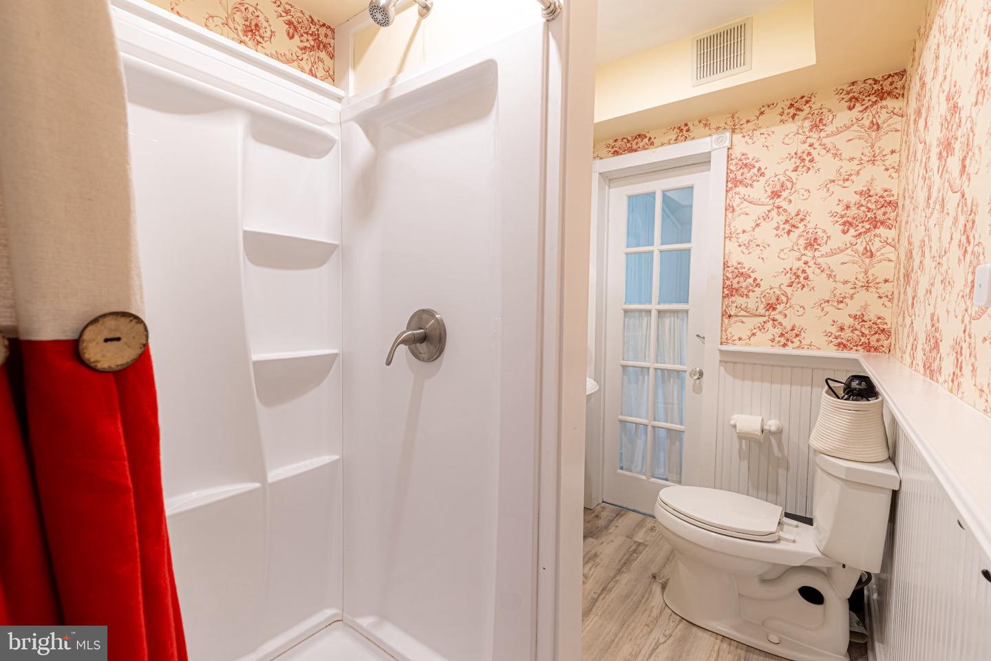 151 E Fairfax St Property Photo 42