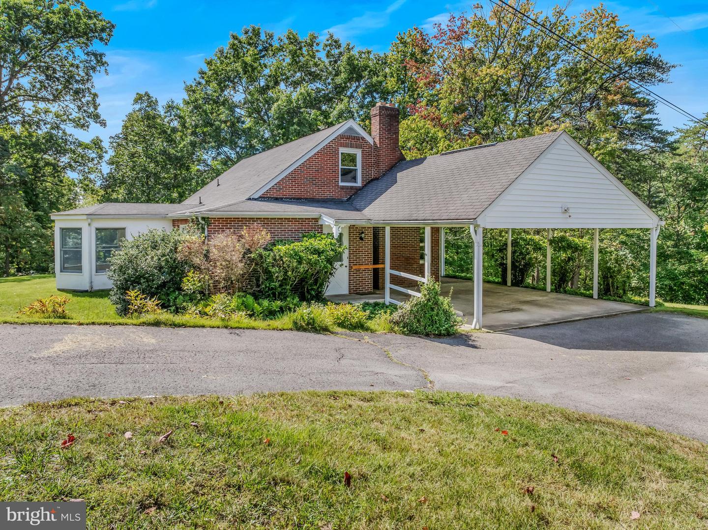 120 MERRYWOODS DR Property Photo 1