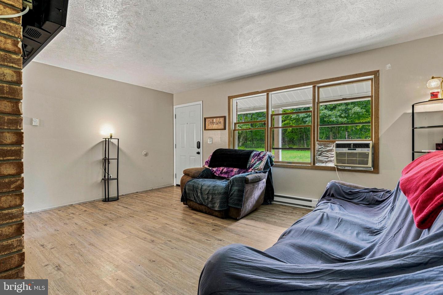 1366 Deer Haven Rd Property Photo 3