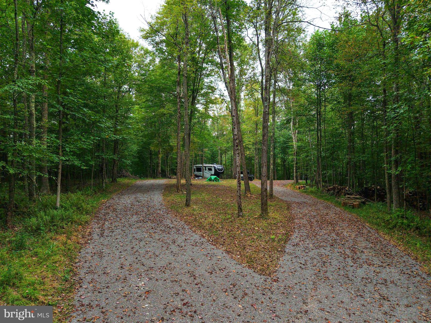 129 Grouse Run Rd Property Photo 2