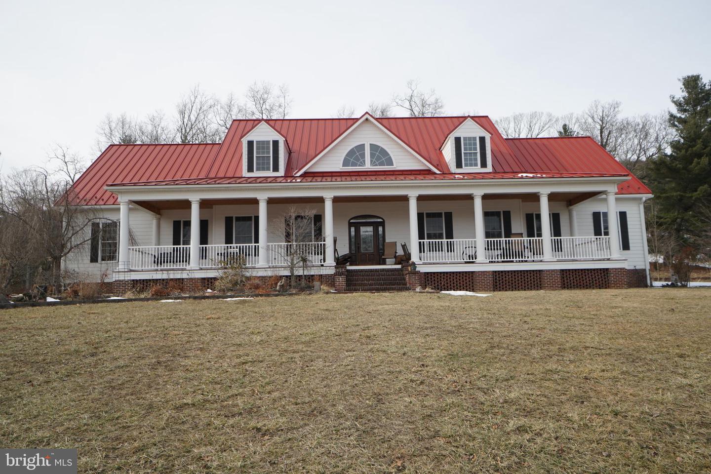 255 Troublesome Valley Rd Property Photo 1
