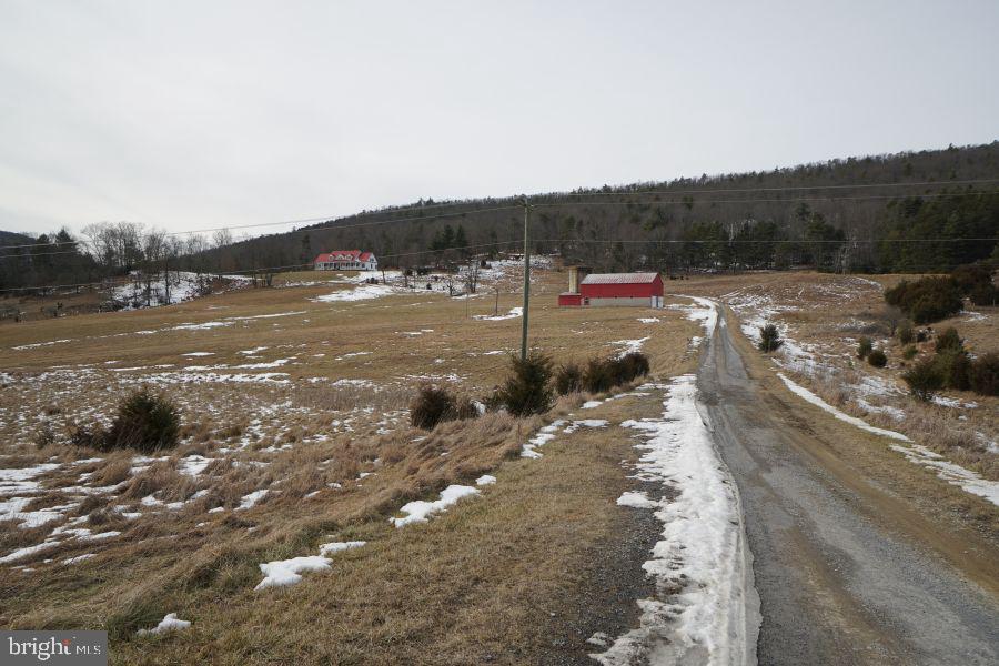 255 Troublesome Valley Rd Property Photo 7