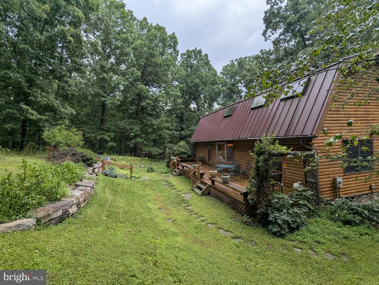 1537 Hidden Valley Rd Property Photo 2