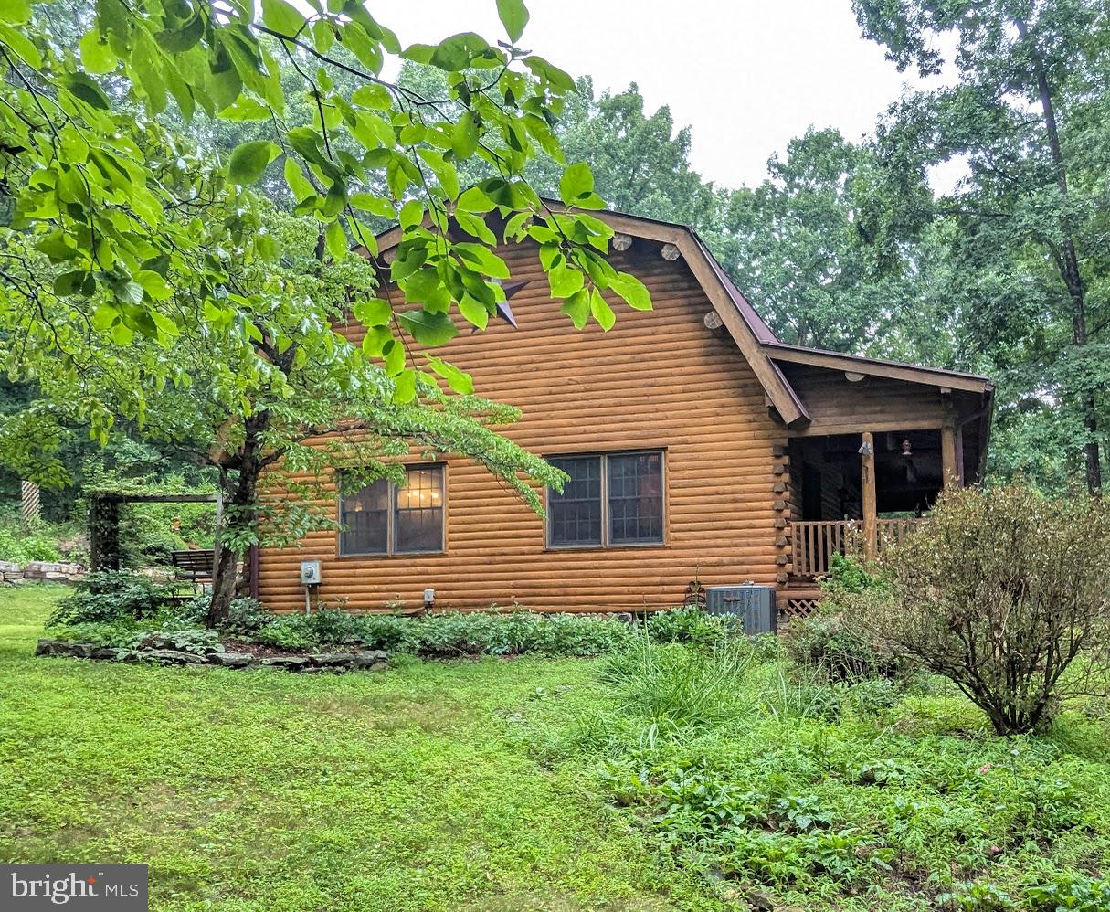 1537 Hidden Valley Rd Property Photo 3