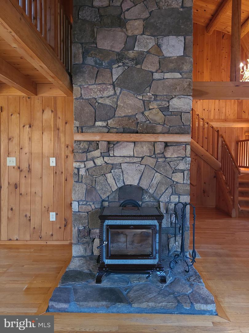 1537 Hidden Valley Rd Property Photo 24