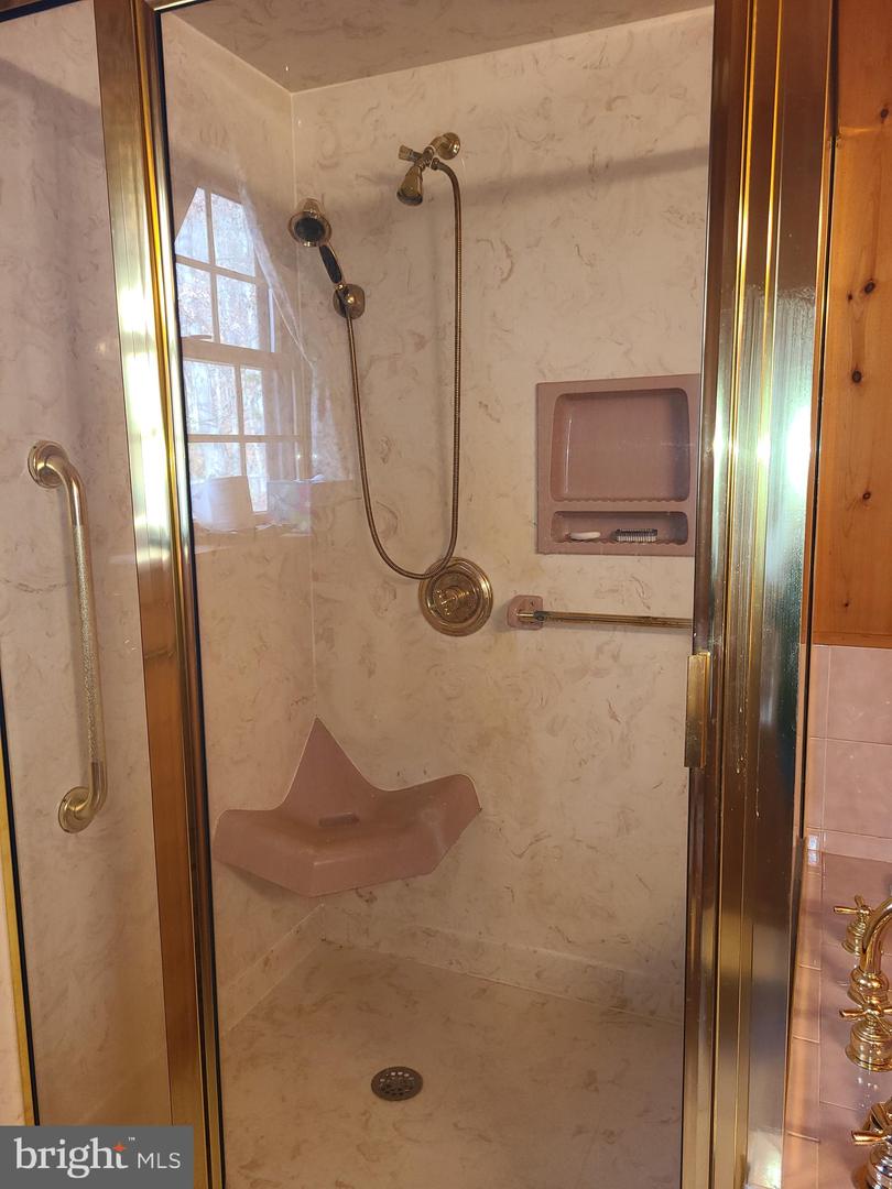 1537 Hidden Valley Rd Property Photo 29