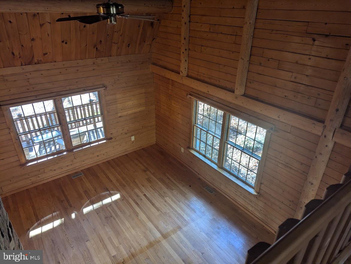 1537 Hidden Valley Rd Property Photo 35