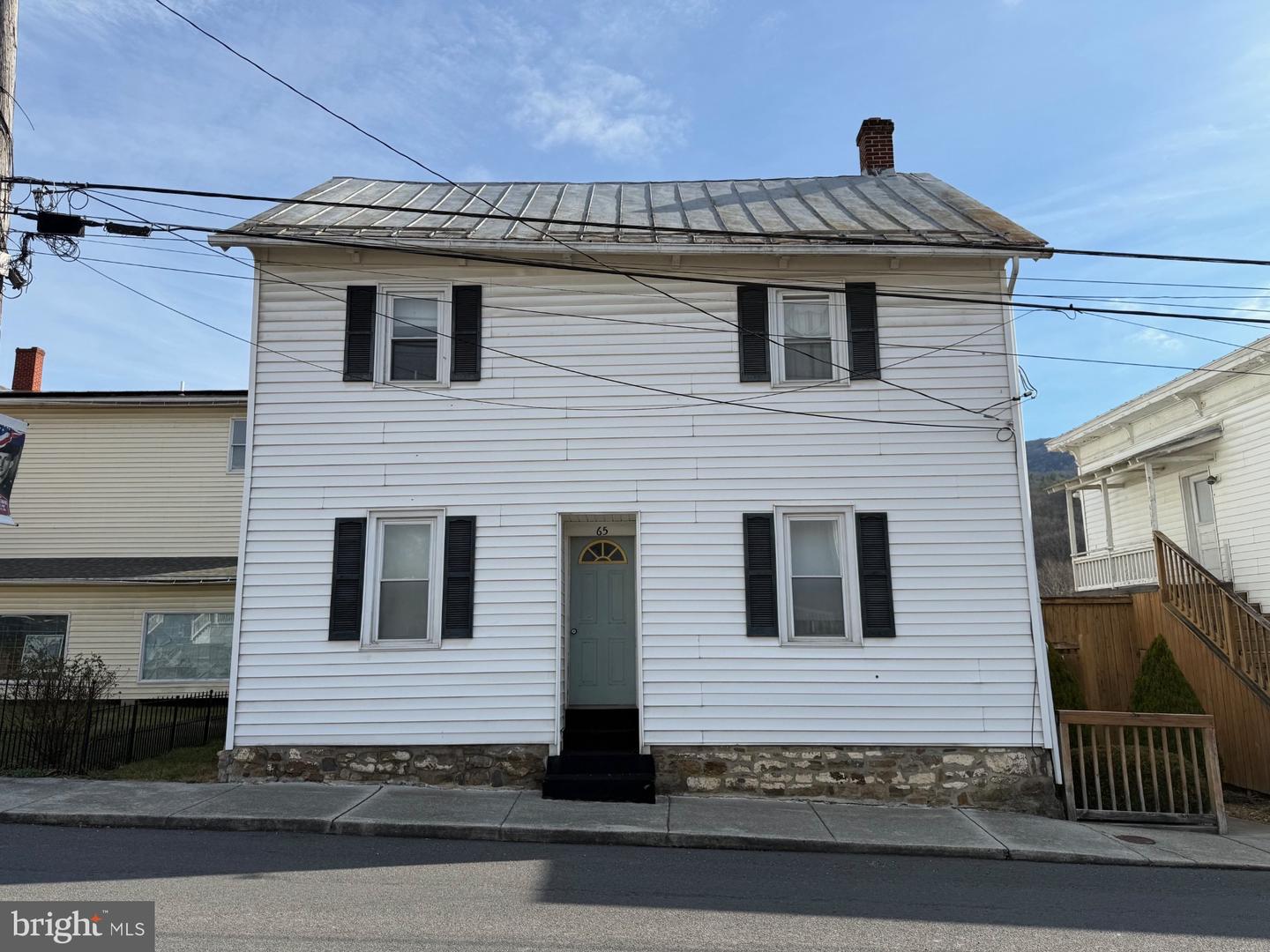 65 S Main St Property Photo 1