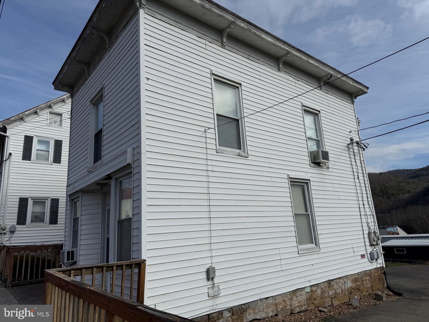 65 S Main St Property Photo 18