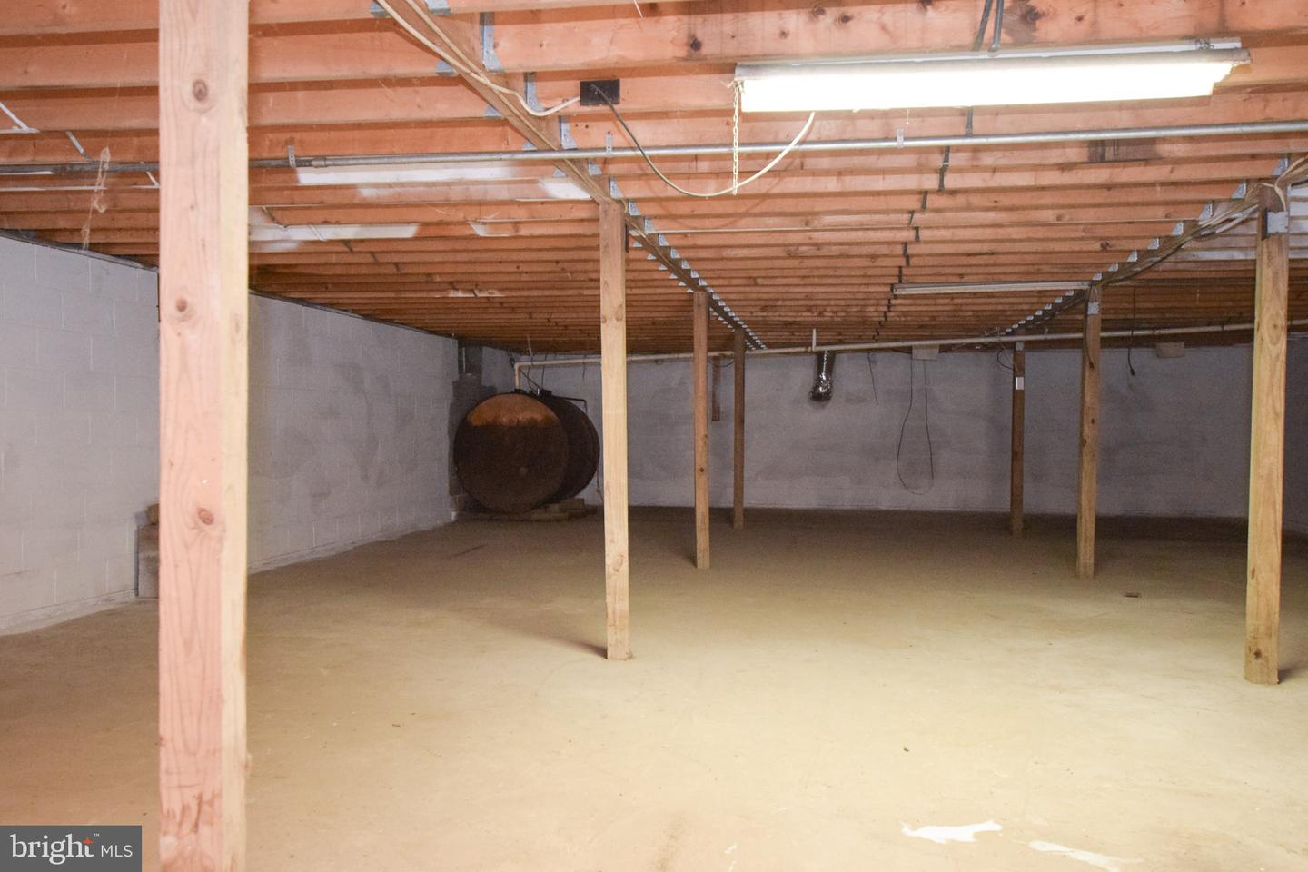 11088 Petersburg Pike Property Photo 23