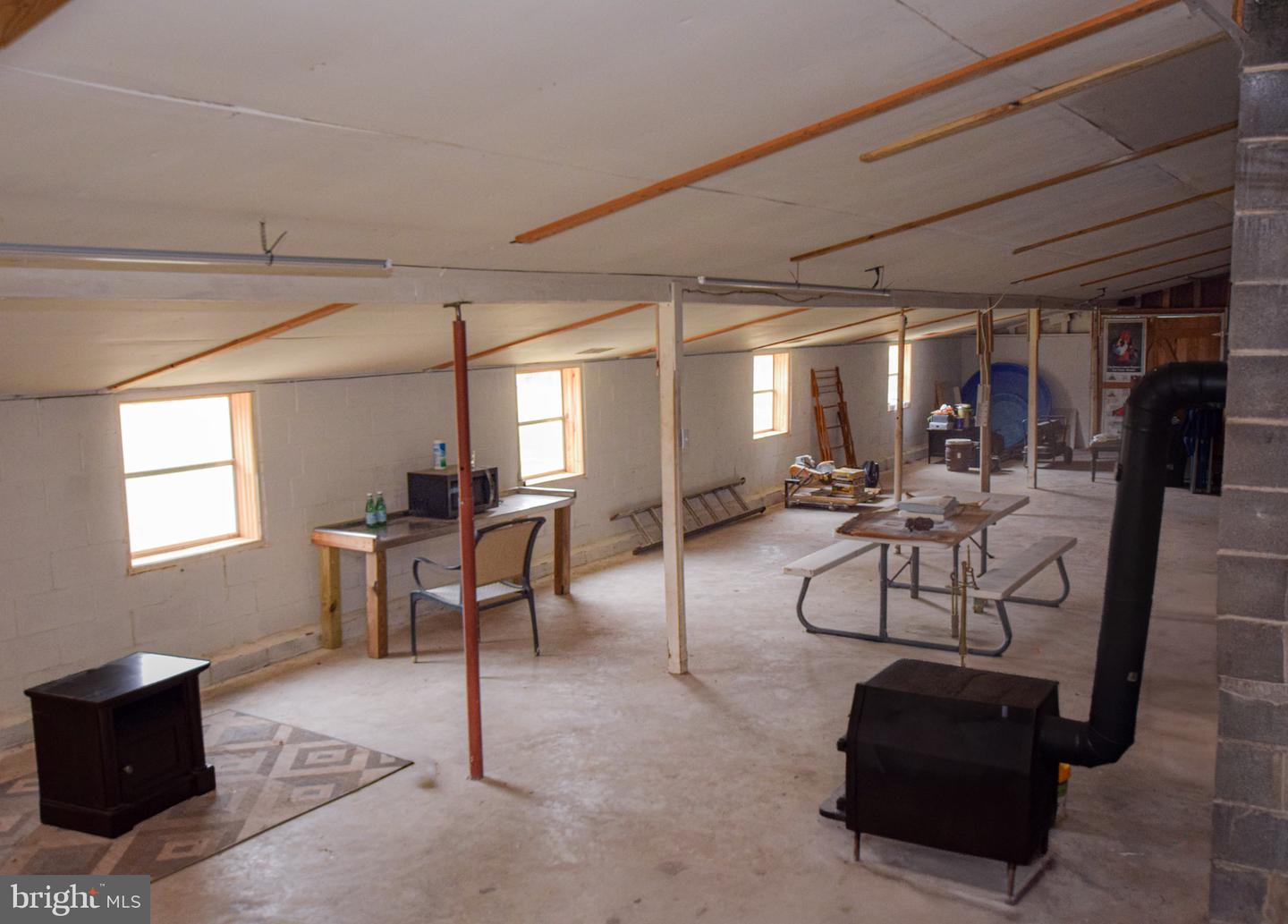 11088 Petersburg Pike Property Photo 24
