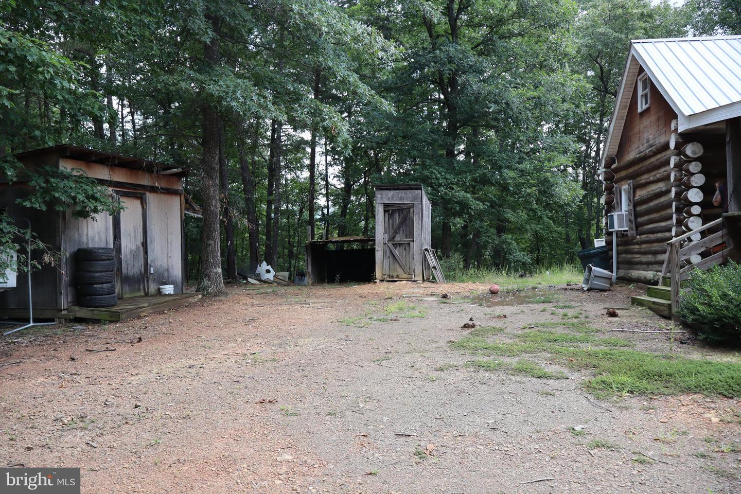 418 R & R Ridge Rd Property Photo 6