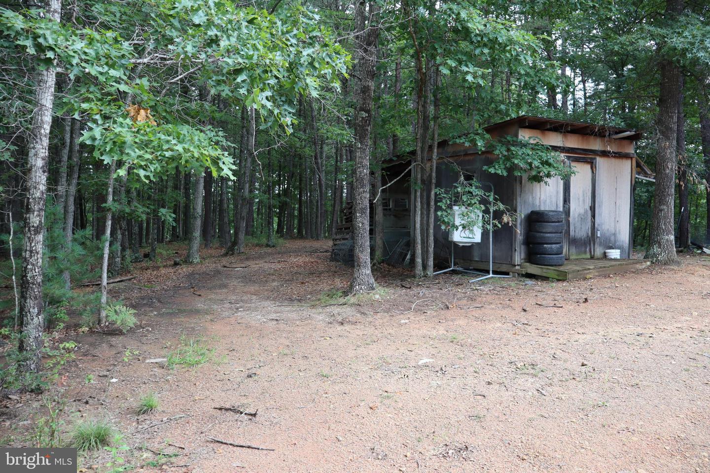 418 R & R Ridge Rd Property Photo 7