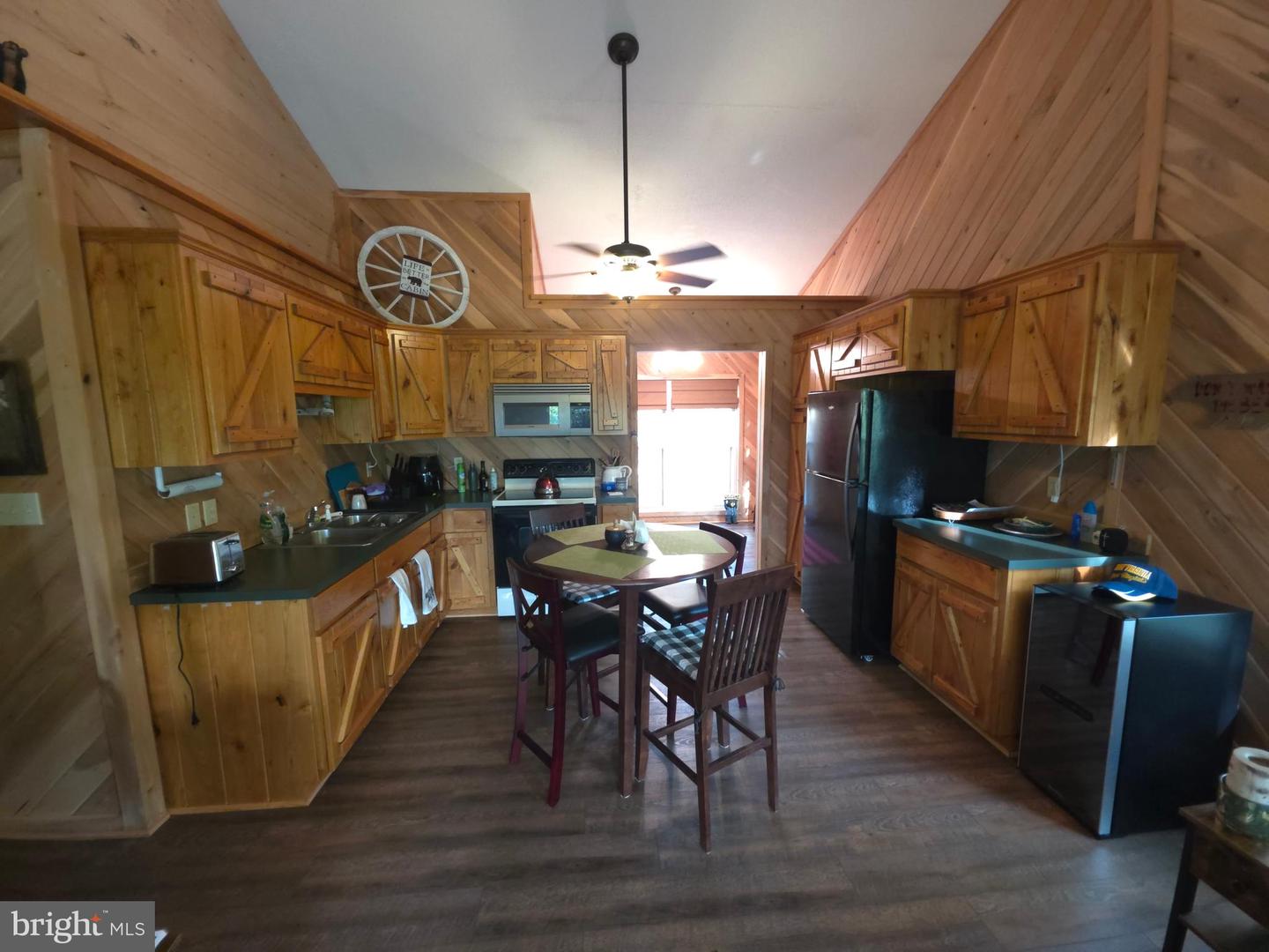 384 Scarlet Tanager Trl Property Photo 33