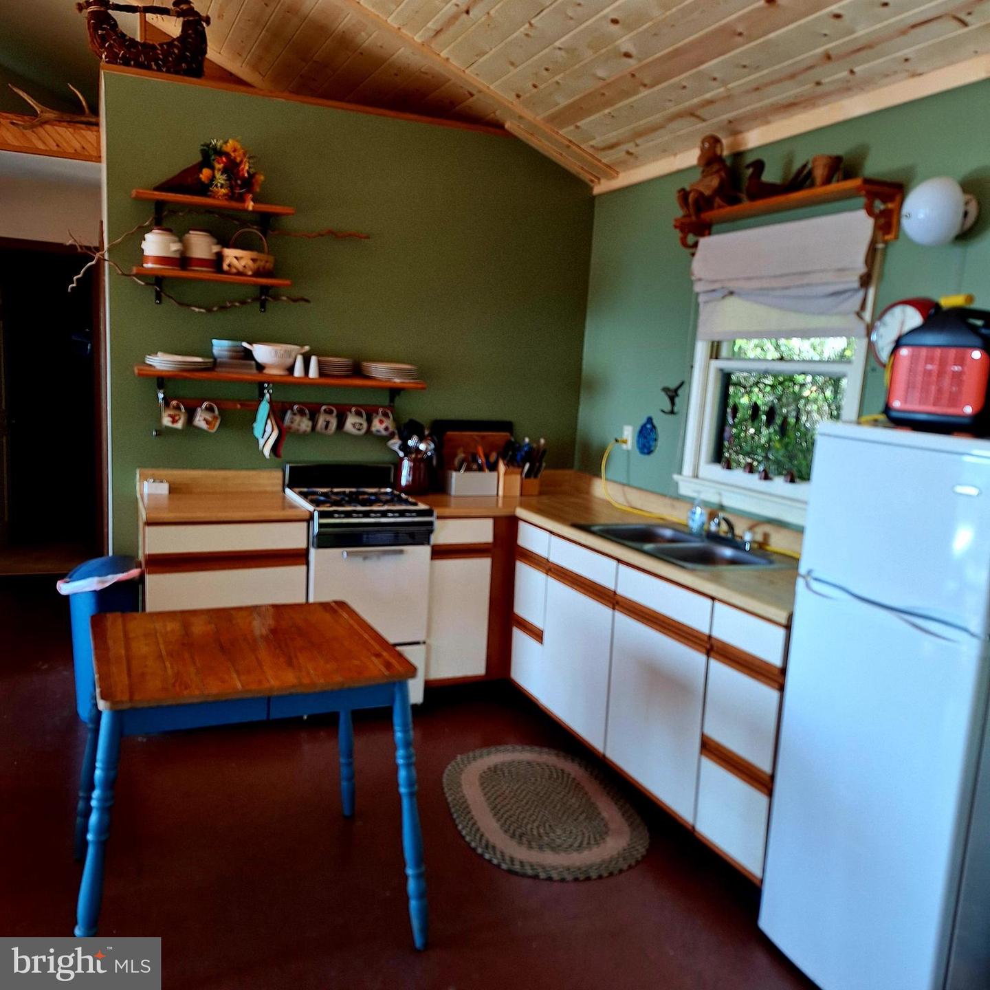 207 Lower Knob Rd Property Photo 15