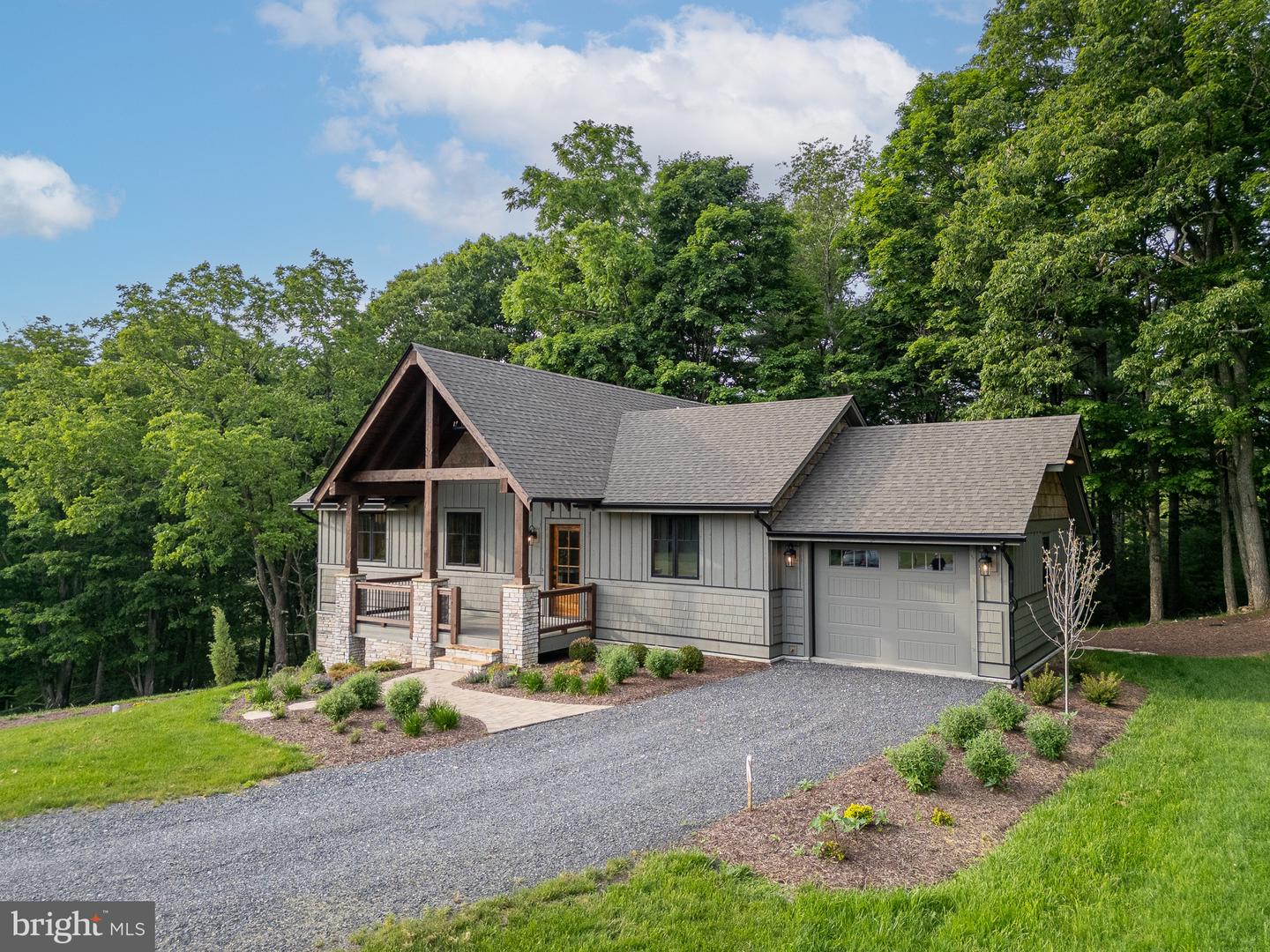 445 Eaglewood Trail Property Photo 5