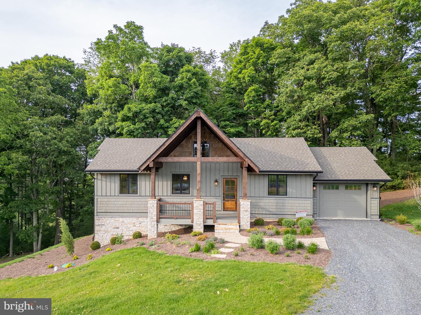 445 Eaglewood Trail Property Photo 6