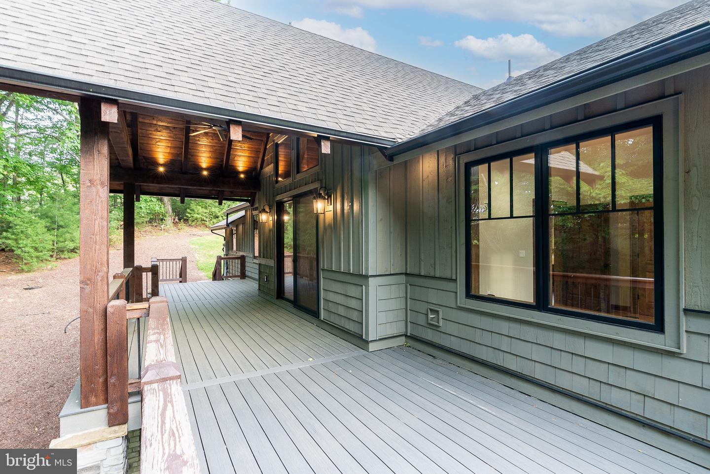 445 Eaglewood Trail Property Photo 42