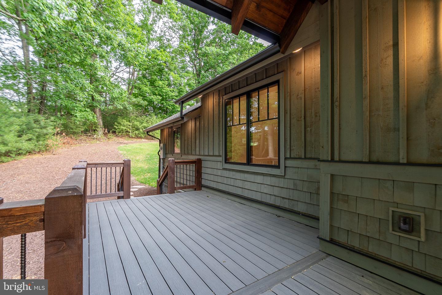 445 Eaglewood Trail Property Photo 43
