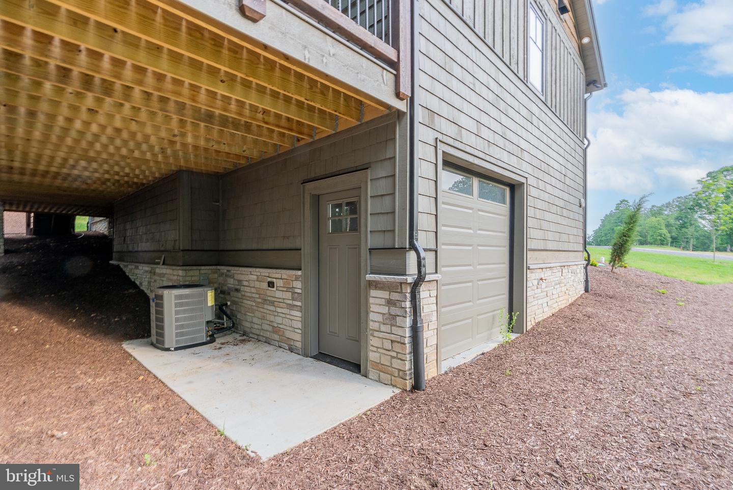 445 Eaglewood Trail Property Photo 46