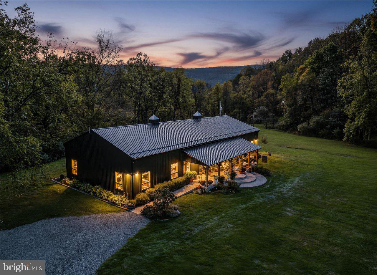 30 Polecat Hollow Blvd Property Photo 1