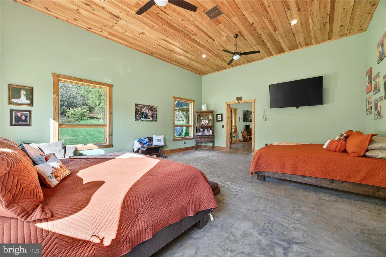 30 Polecat Hollow Blvd Property Photo 22