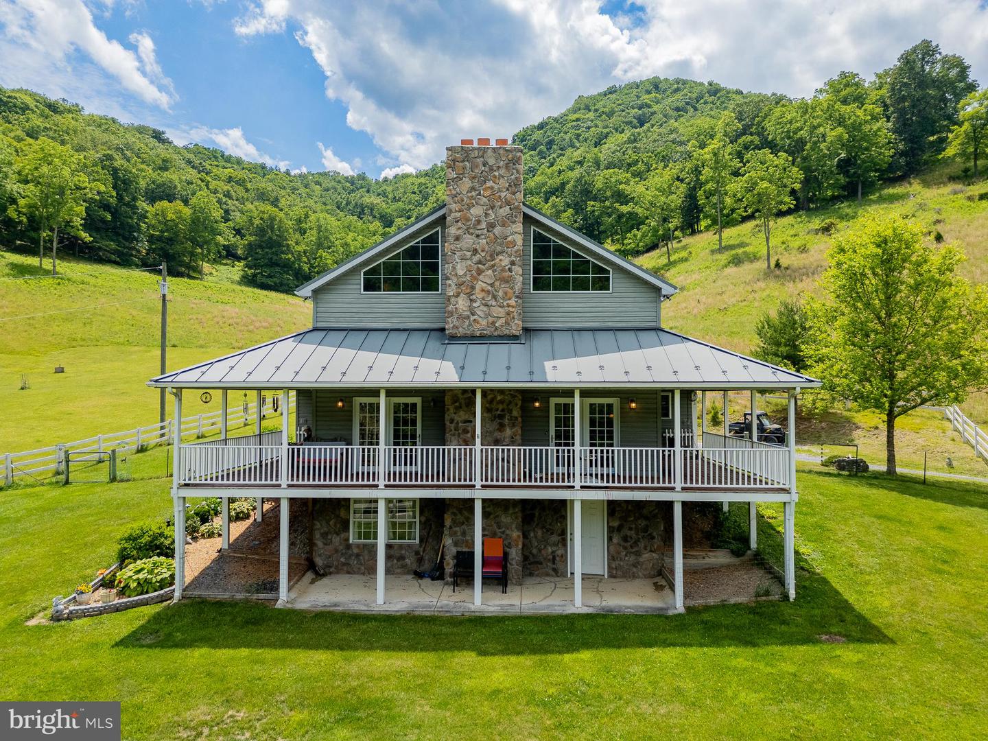 90 Tsar Mountain Ln Property Photo 1