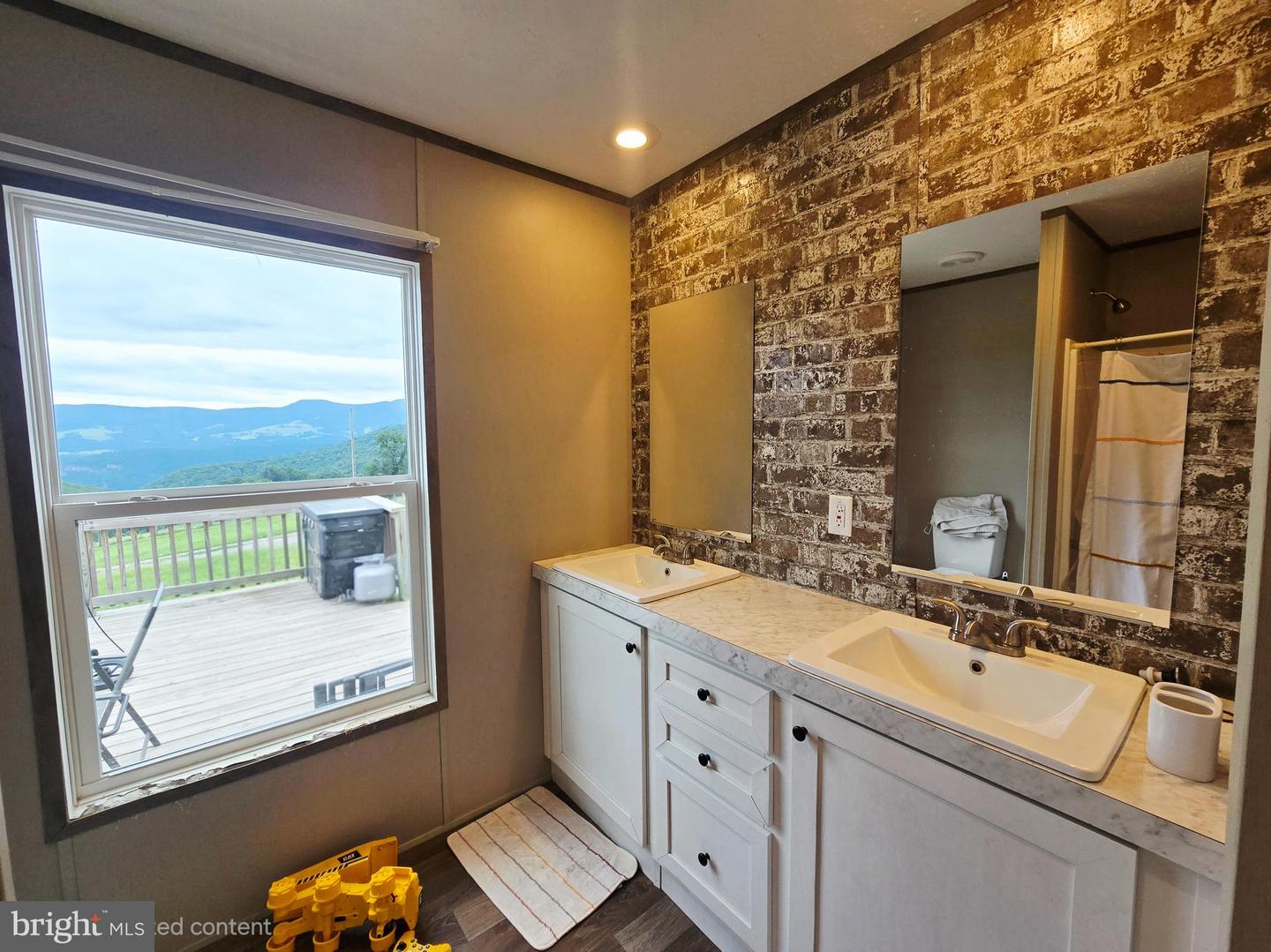 9848 Lower Timber Ridge Rd Property Photo 12
