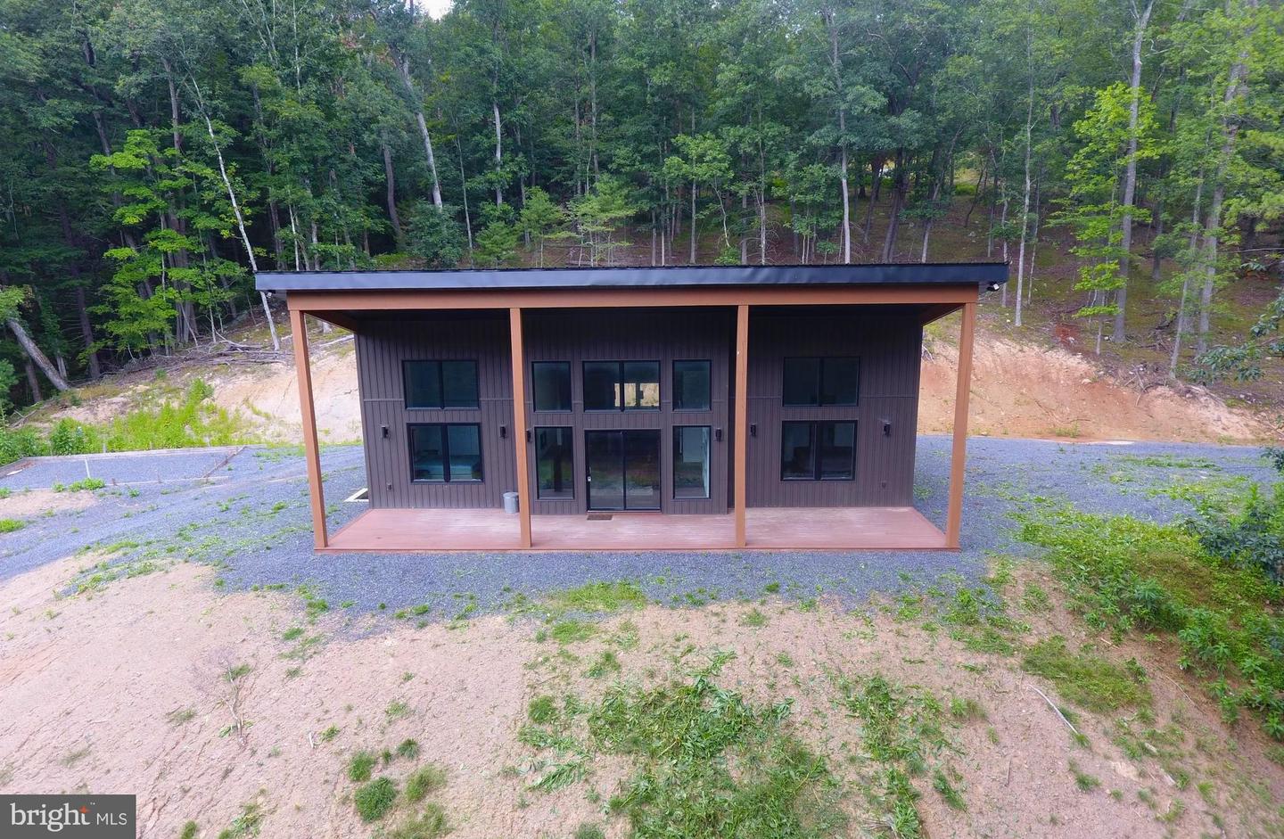279 Waterline Dr Property Photo 1
