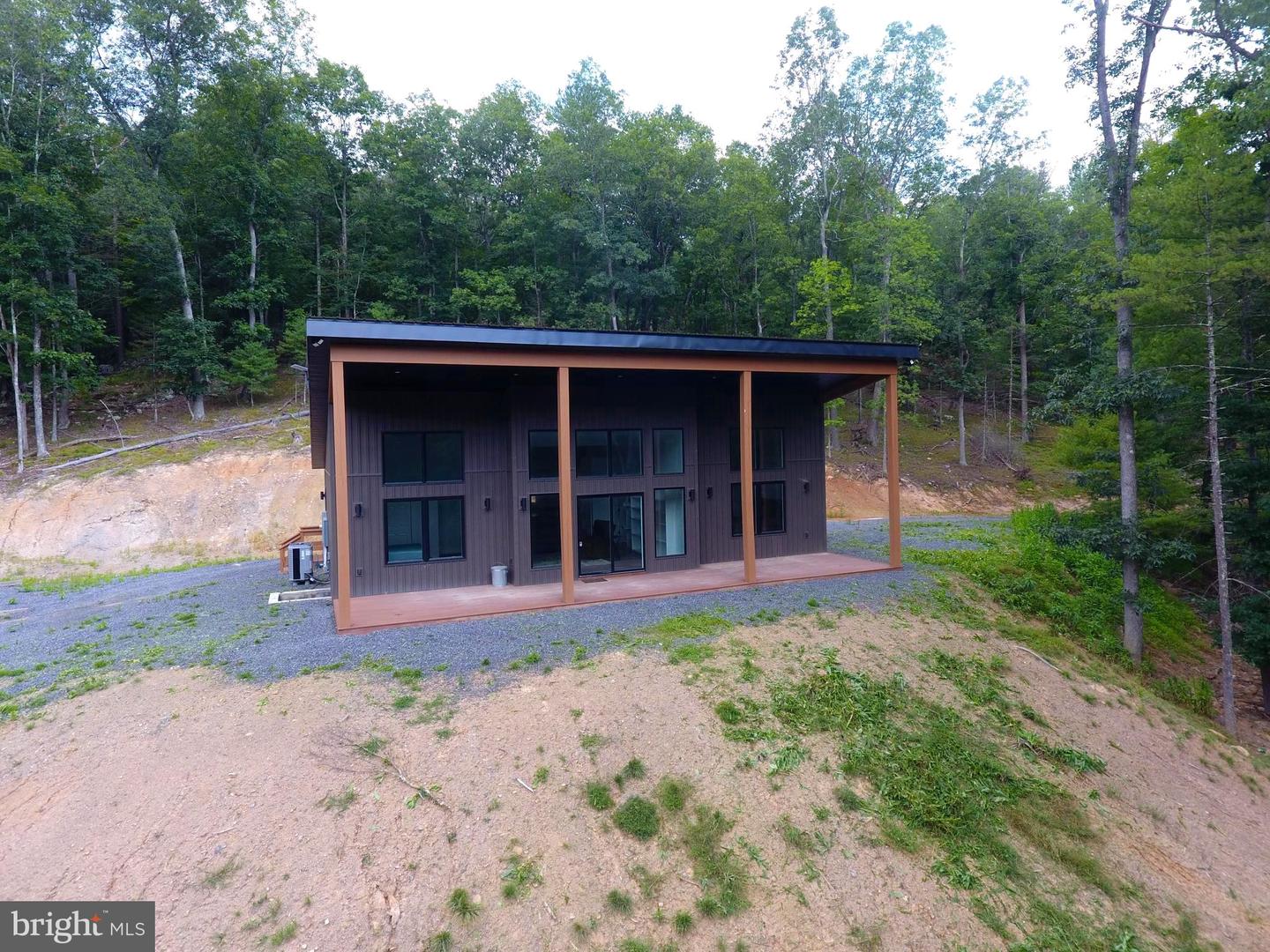 279 Waterline Dr Property Photo 2
