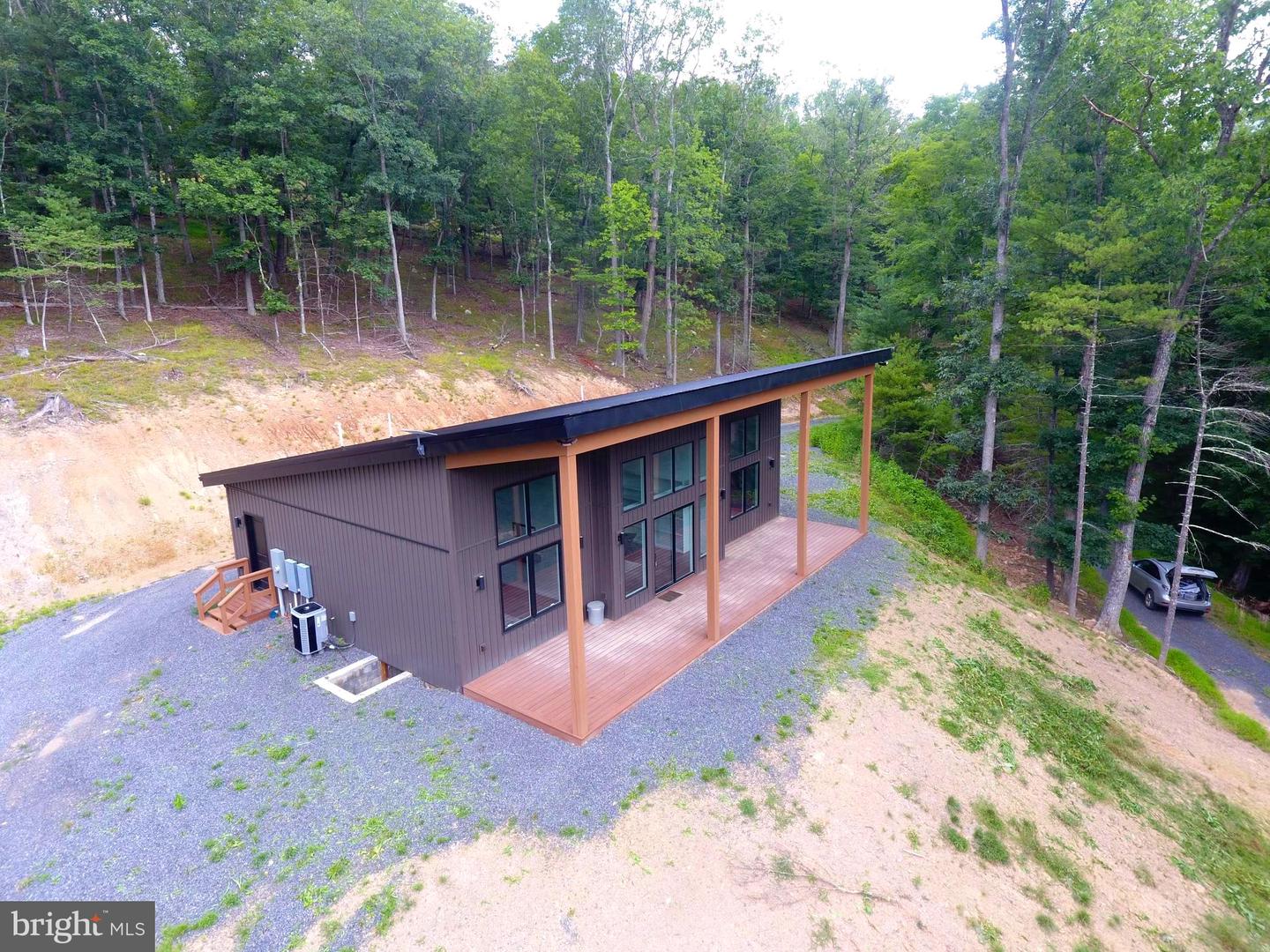 279 Waterline Dr Property Photo 5