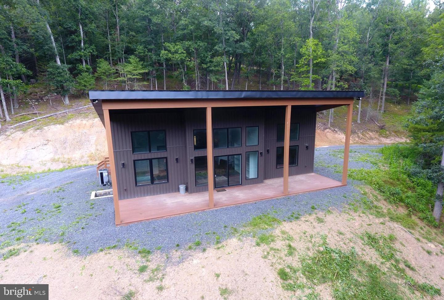 279 Waterline Dr Property Photo 8