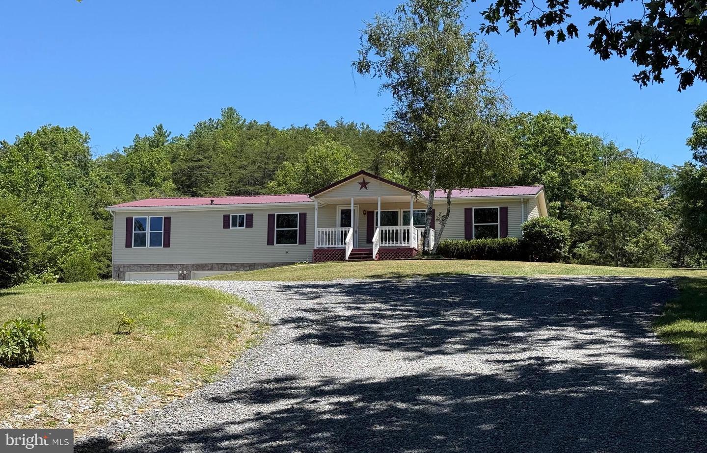 1829 Mozer Rd Property Photo 2