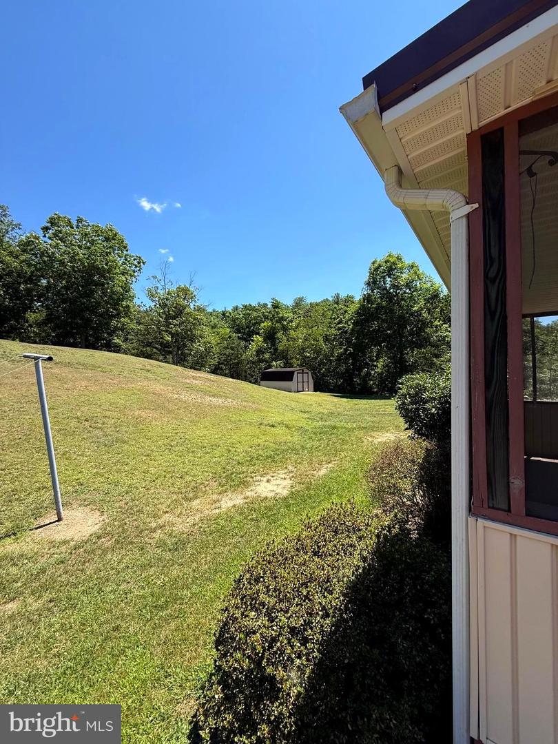 1829 Mozer Rd Property Photo 9