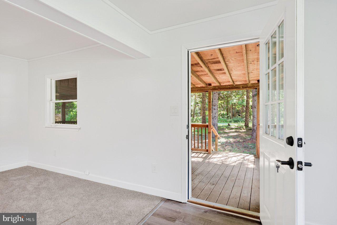 3368 Brushy Fork Rd Property Photo 4
