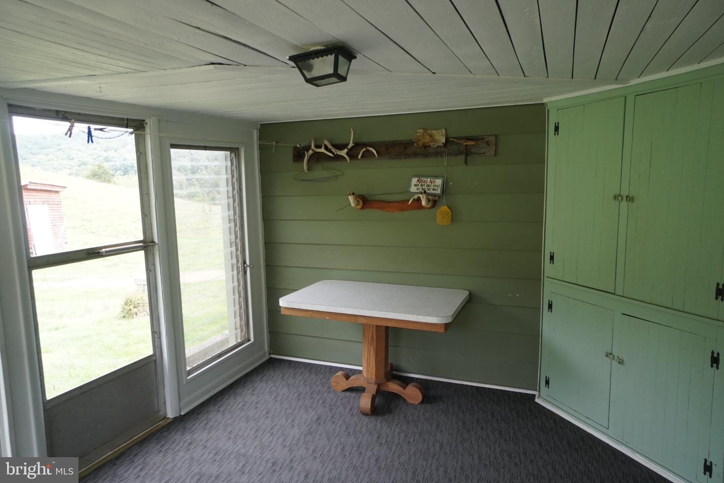 242 Newman Ln Property Photo 11
