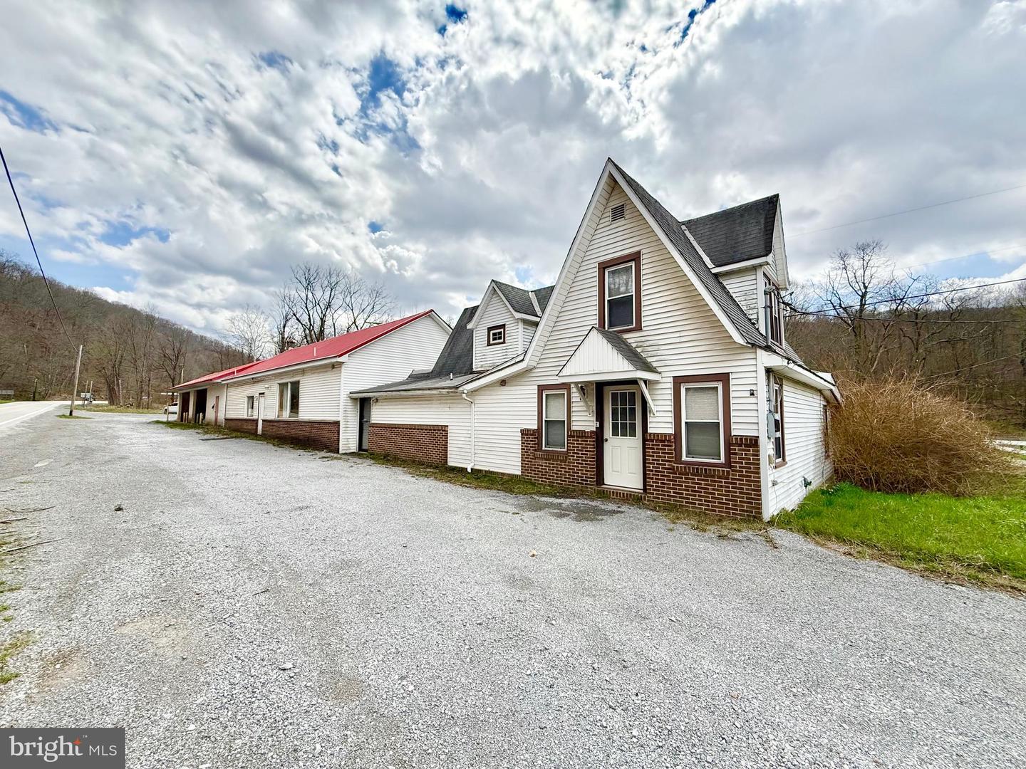 22616 Allegheny Highway Property Photo 7