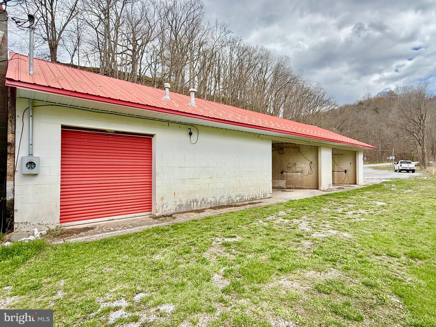 22616 Allegheny Highway Property Photo 10