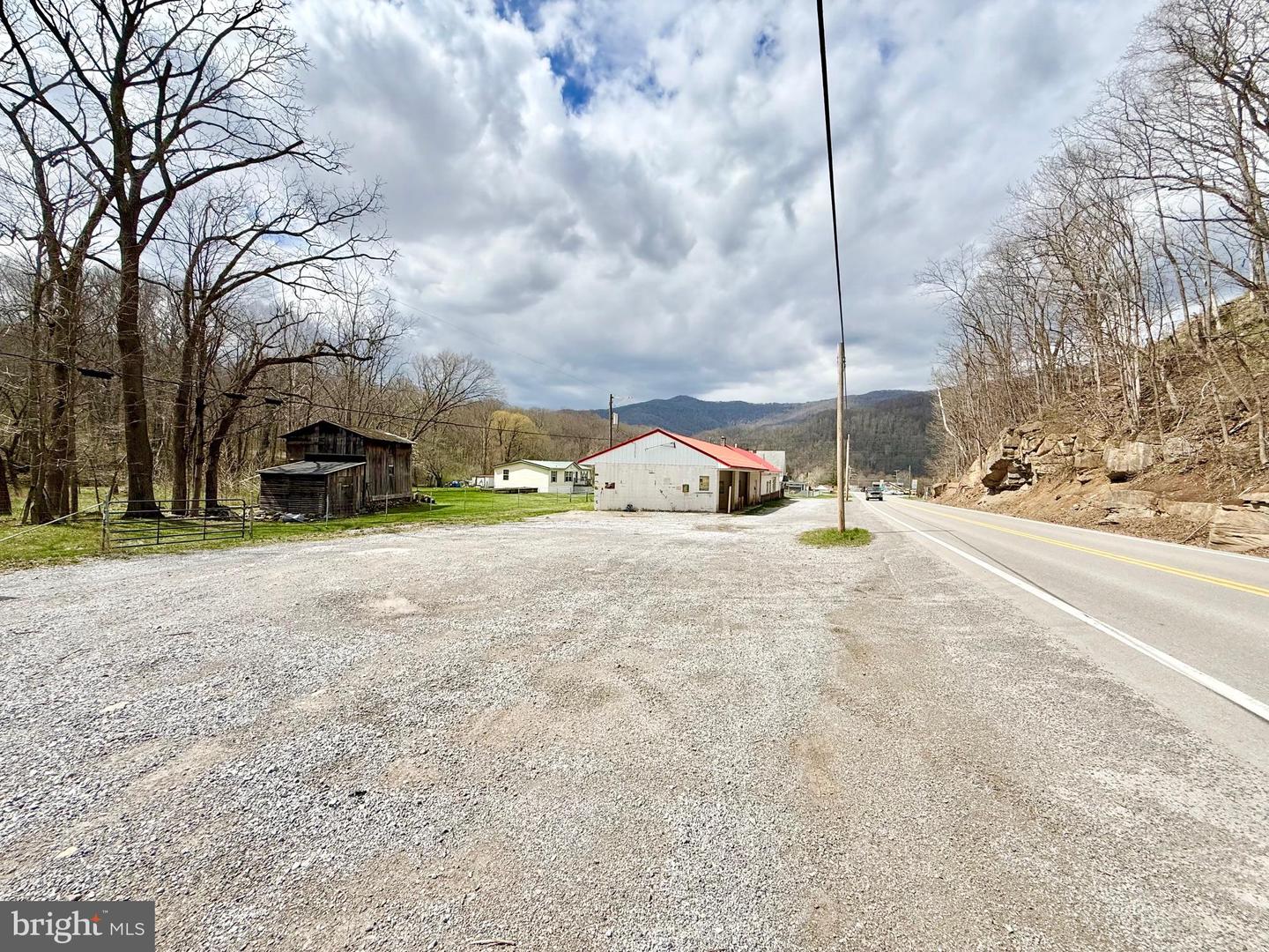 22616 Allegheny Highway Property Photo 21