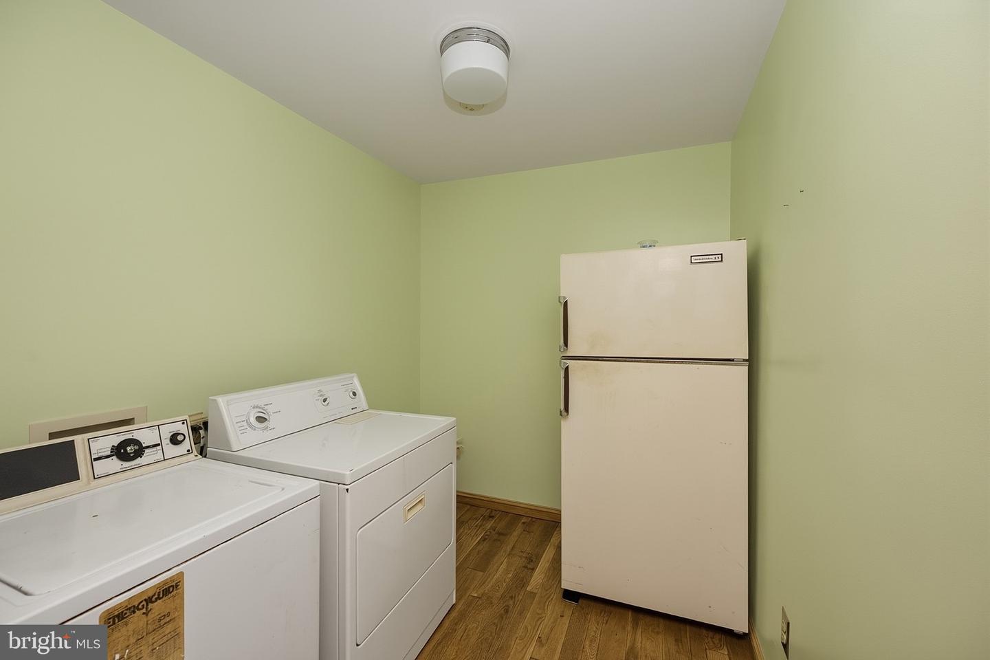 1258 Long Run Property Photo 30