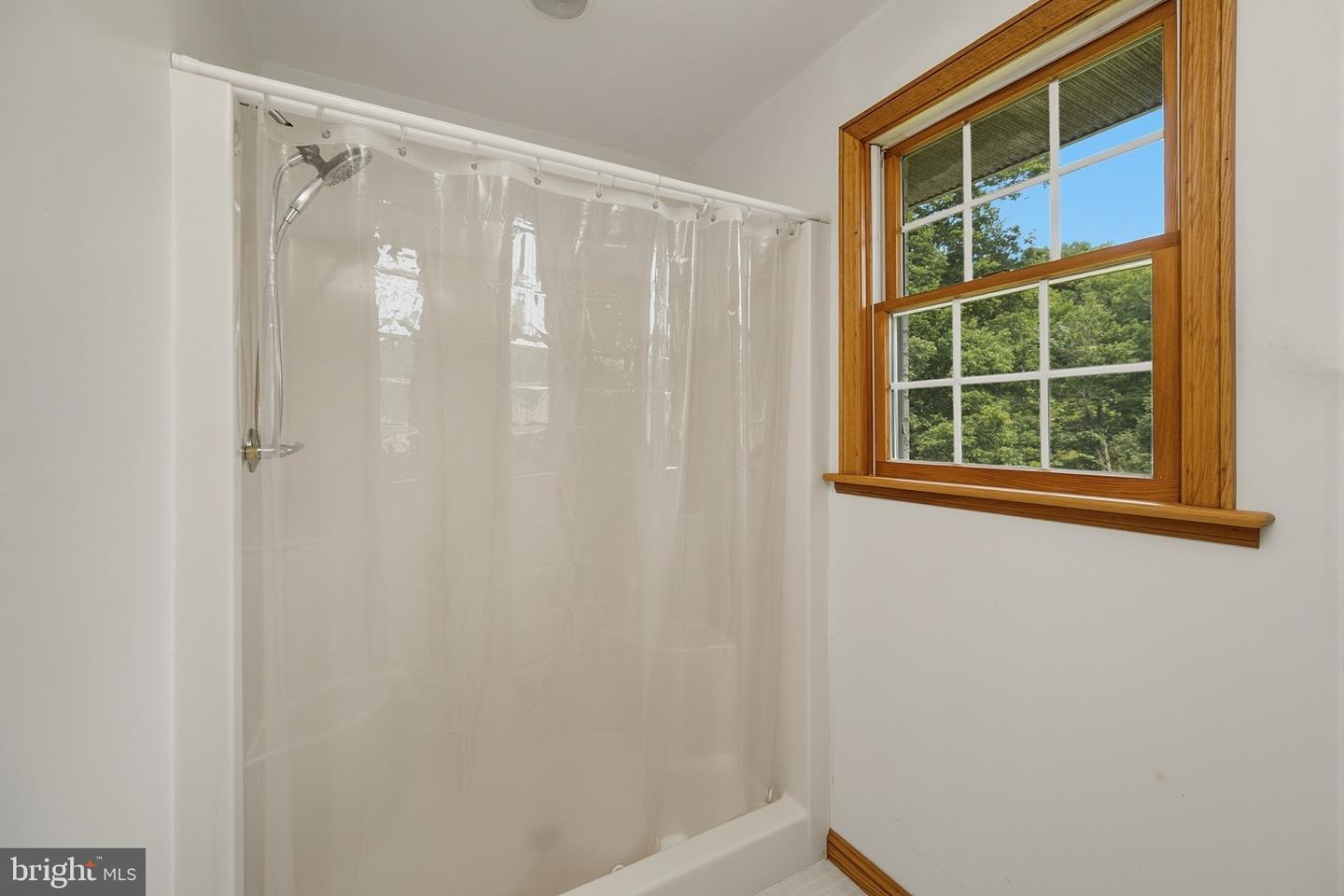 1258 Long Run Property Photo 33